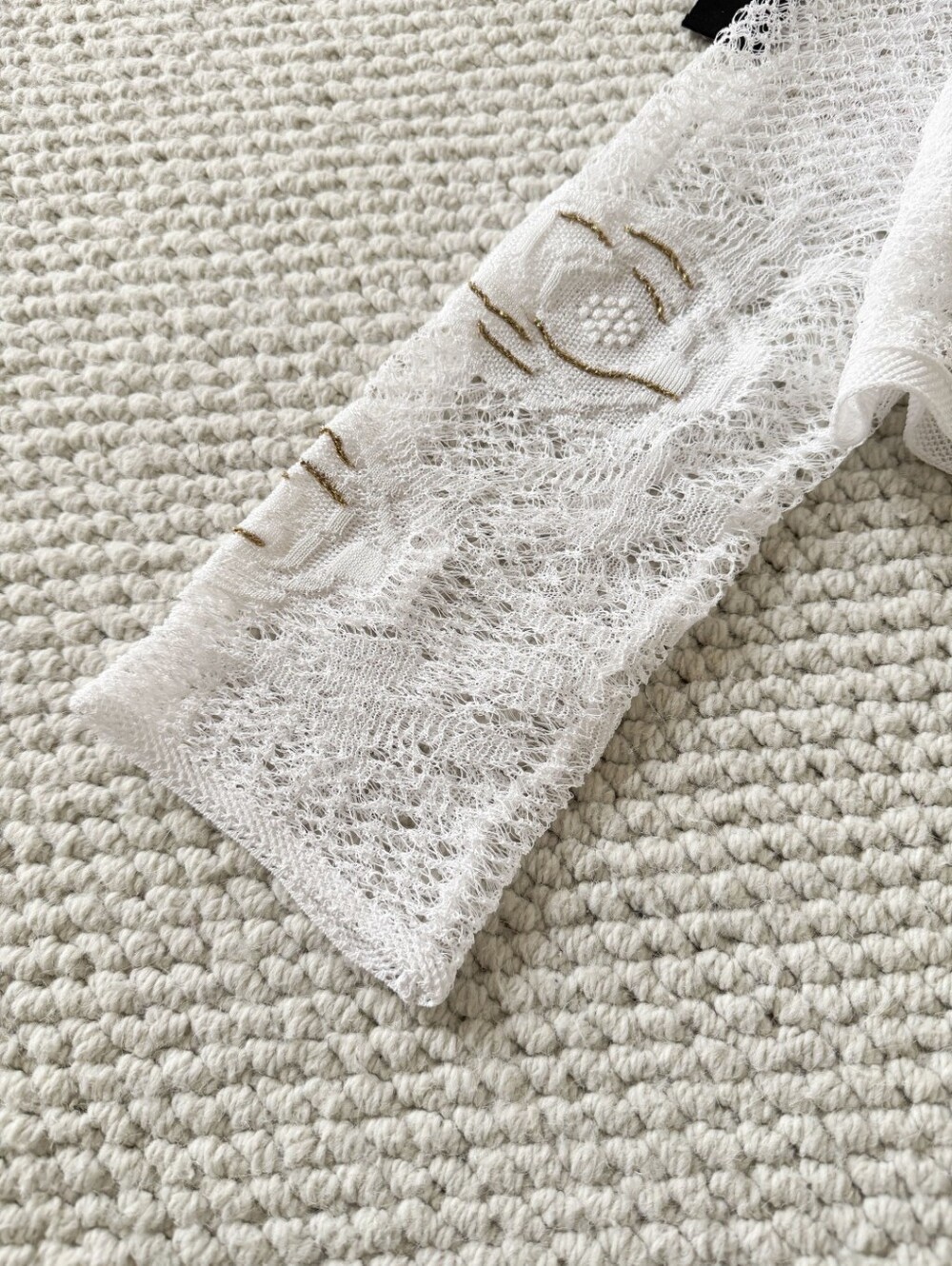 Chanel White Lace Cropped Knitting Cardigan Sweater - Picture 7 of 9
